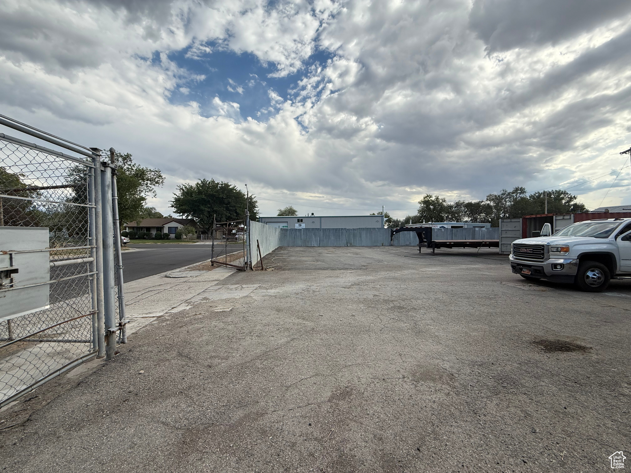 BURLINGTON - Commercial Sale