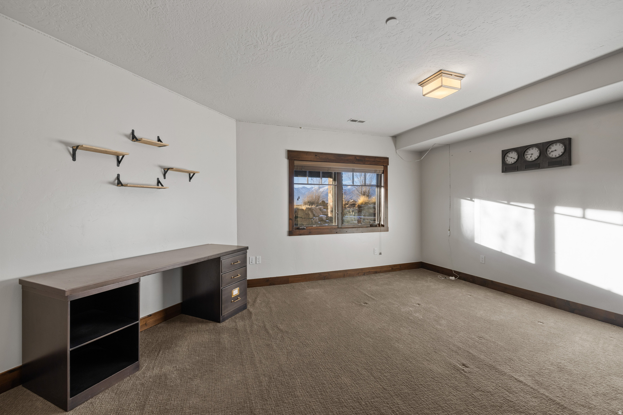 RED LEDGES - Residential