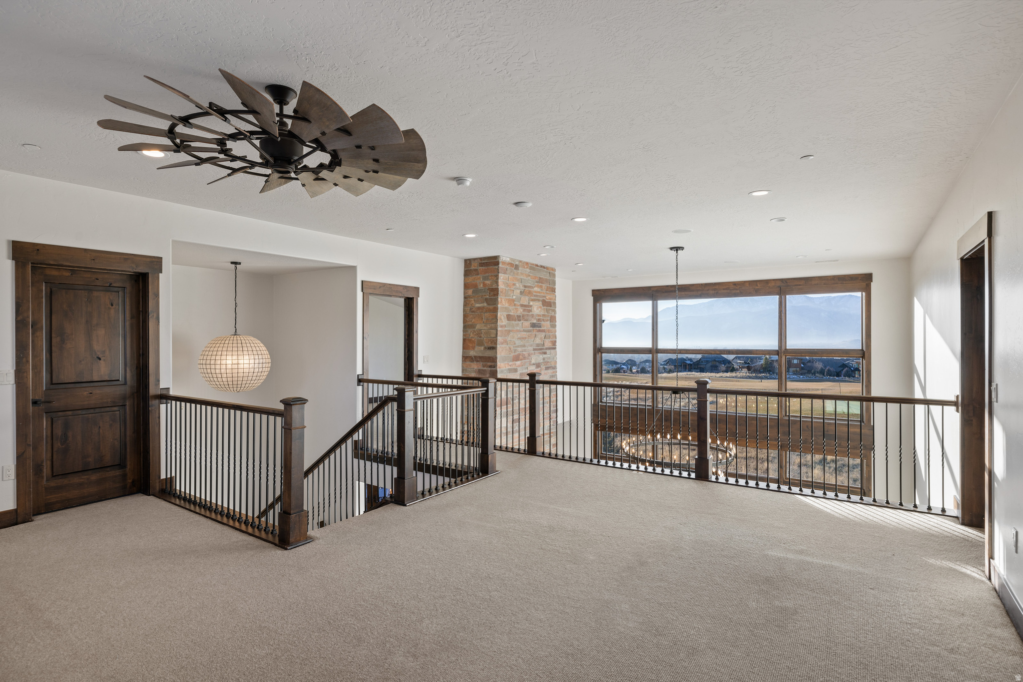 RED LEDGES - Residential