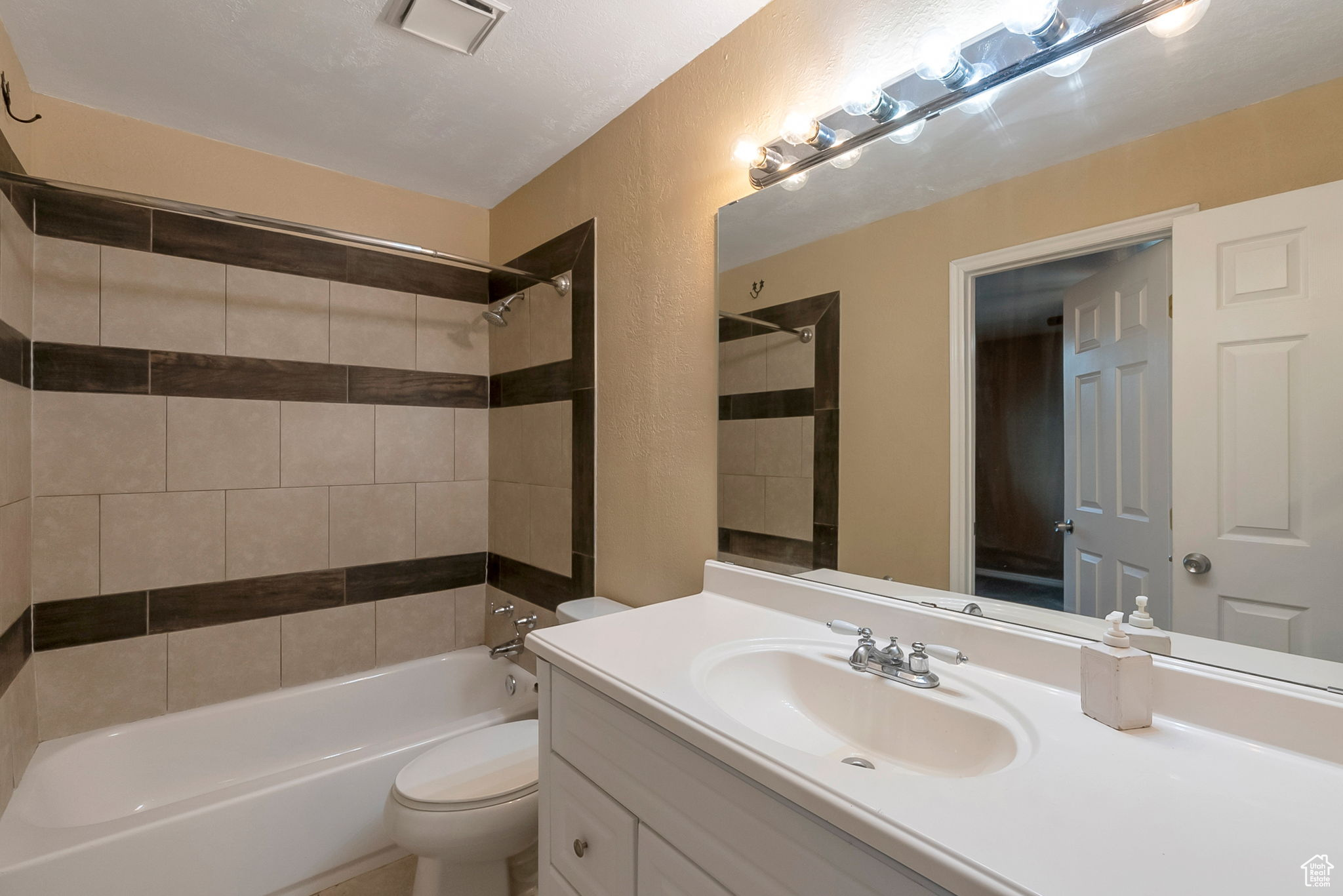 WALNUT HILLS PLAT A - Residential