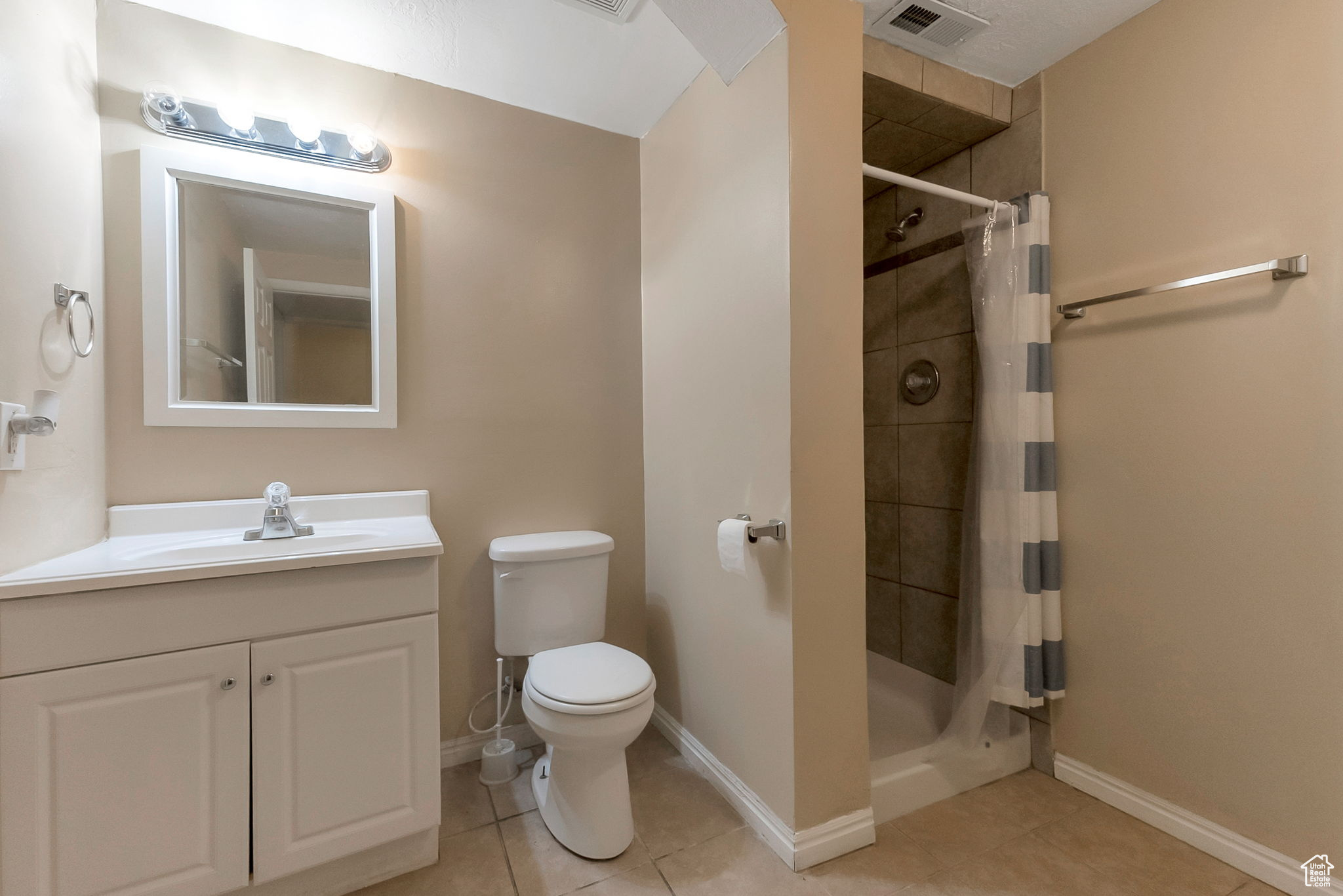 WALNUT HILLS PLAT A - Residential