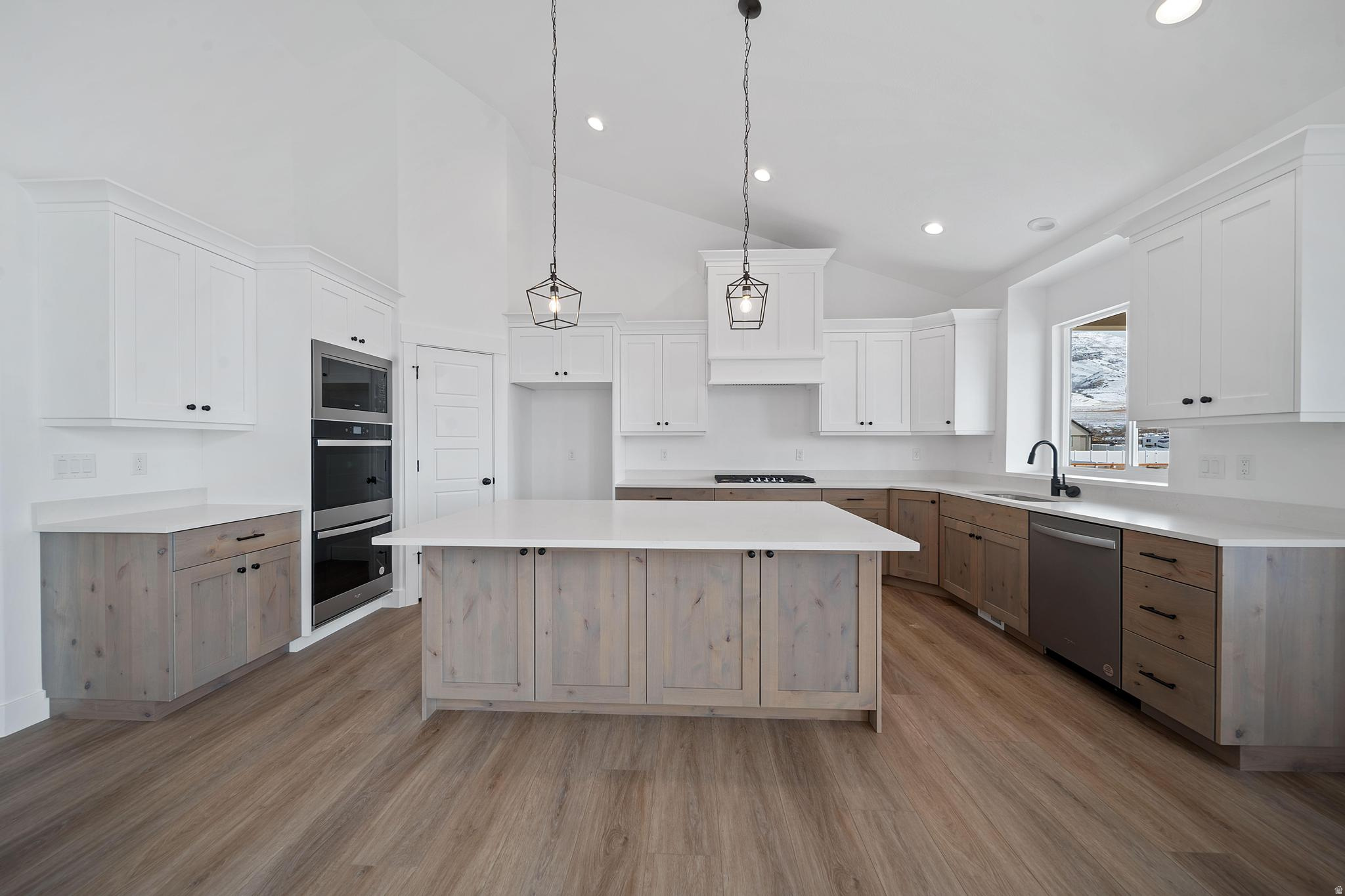 LAKE POINT VISTAS PLAT 1 SUBDIVISION - Residential