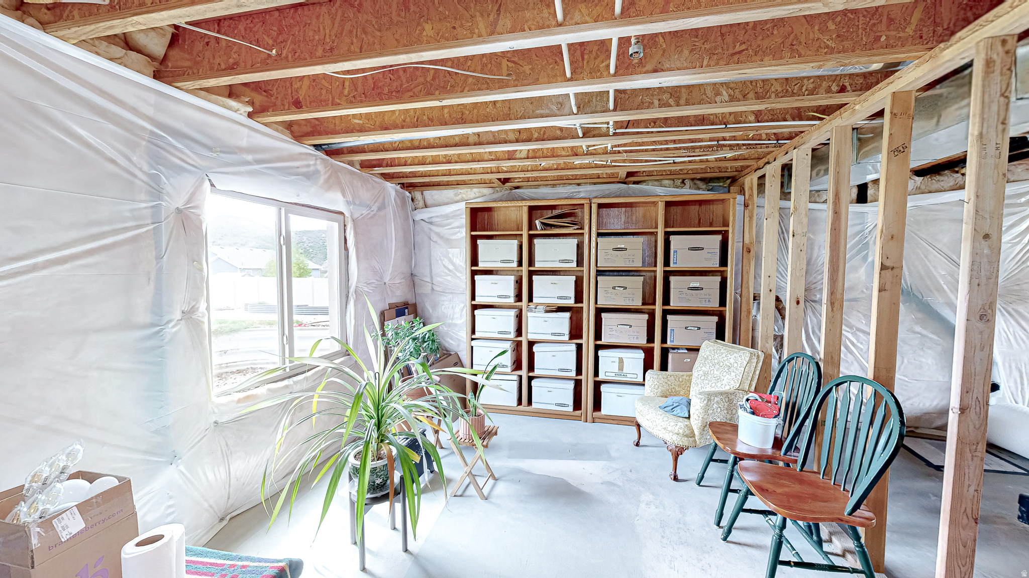 CRESTVIEW ESTATES - Residential