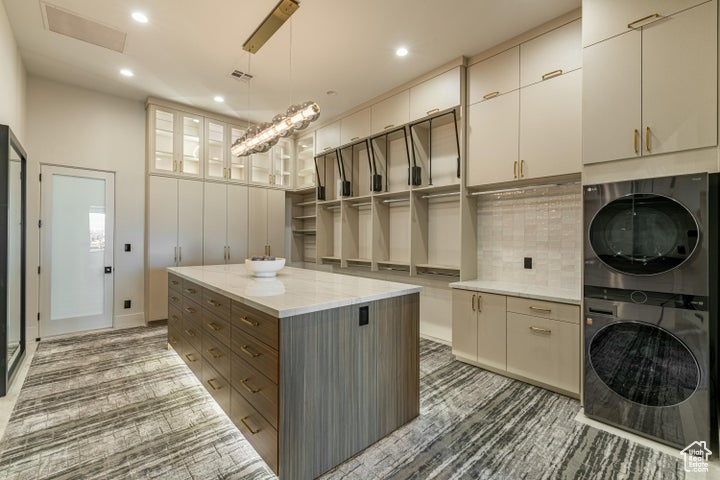 STONE CLIFF - Residential