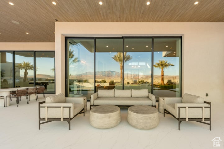 STONE CLIFF - Residential