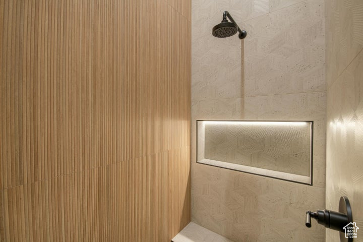 STONE CLIFF - Residential