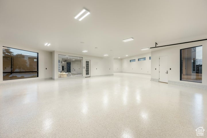 STONE CLIFF - Residential