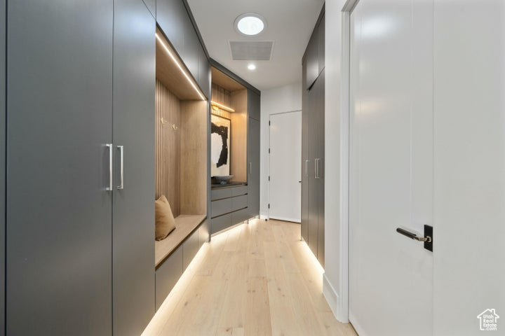 STONE CLIFF - Residential