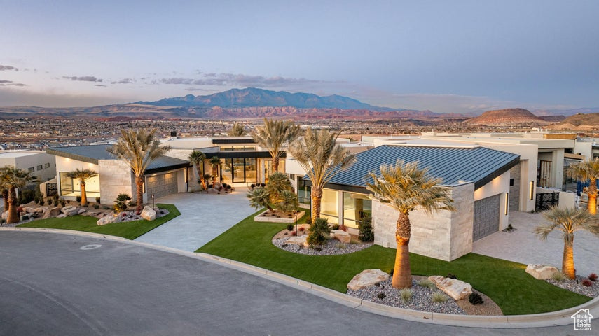 STONE CLIFF - Residential