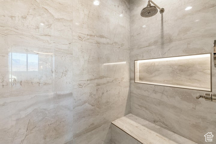 STONE CLIFF - Residential