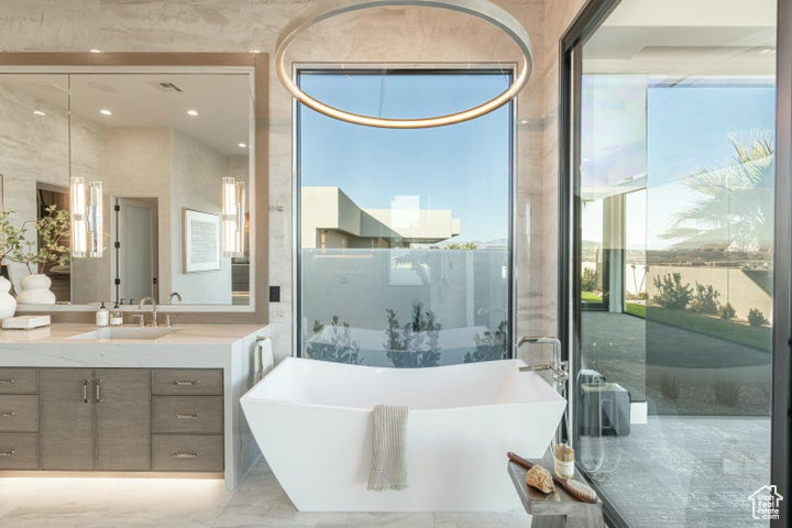 STONE CLIFF - Residential