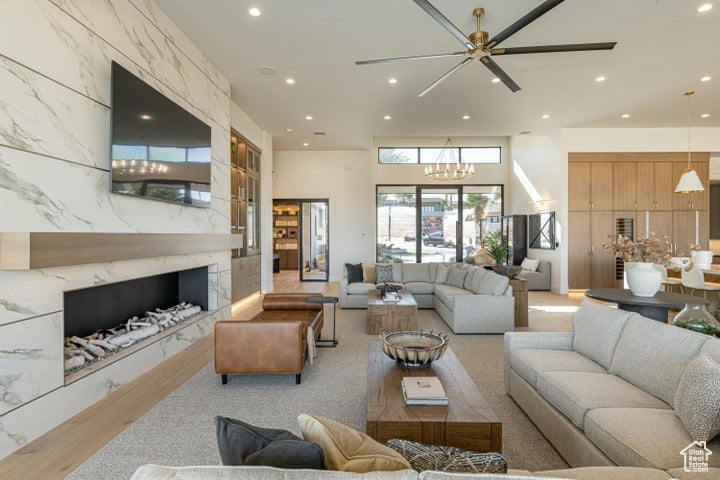 STONE CLIFF - Residential