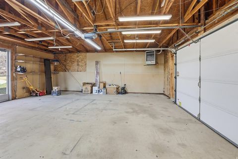 Tiny photo for 255 E 400 S, Bountiful, UT 84010 (MLS # 2141276)