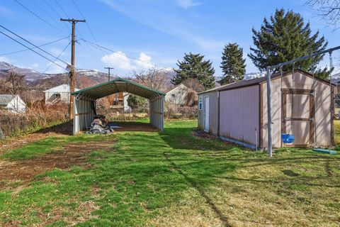 Tiny photo for 255 E 400 S, Bountiful, UT 84010 (MLS # 2141276)