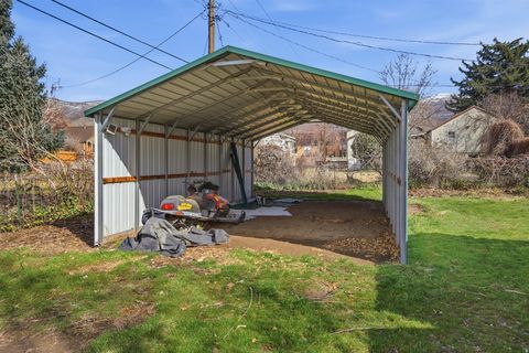 Tiny photo for 255 E 400 S, Bountiful, UT 84010 (MLS # 2141276)