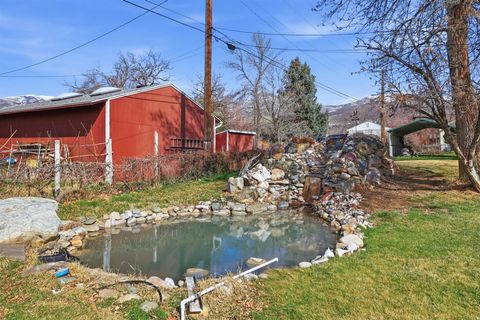 Tiny photo for 255 E 400 S, Bountiful, UT 84010 (MLS # 2141276)
