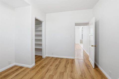 Tiny photo for 255 E 400 S, Bountiful, UT 84010 (MLS # 2141276)