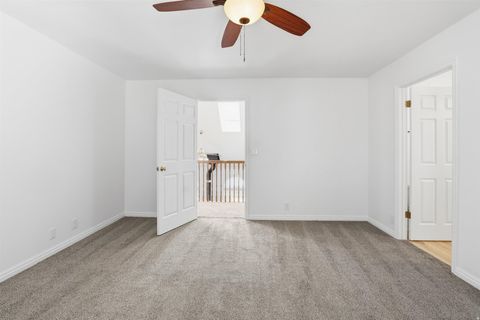 Tiny photo for 255 E 400 S, Bountiful, UT 84010 (MLS # 2141276)