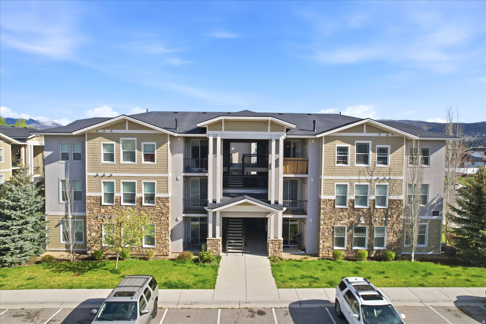 RANCH LANDING - Residential