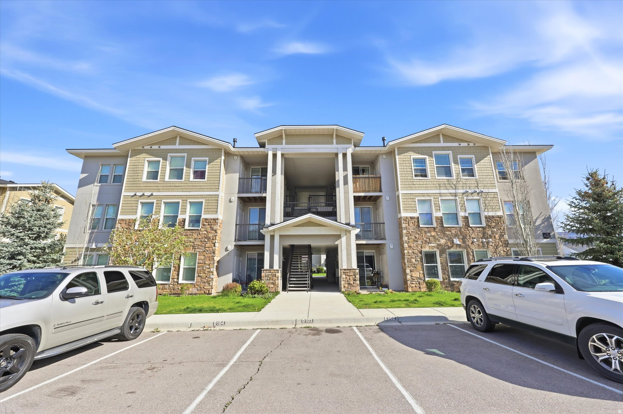 RANCH LANDING - Residential