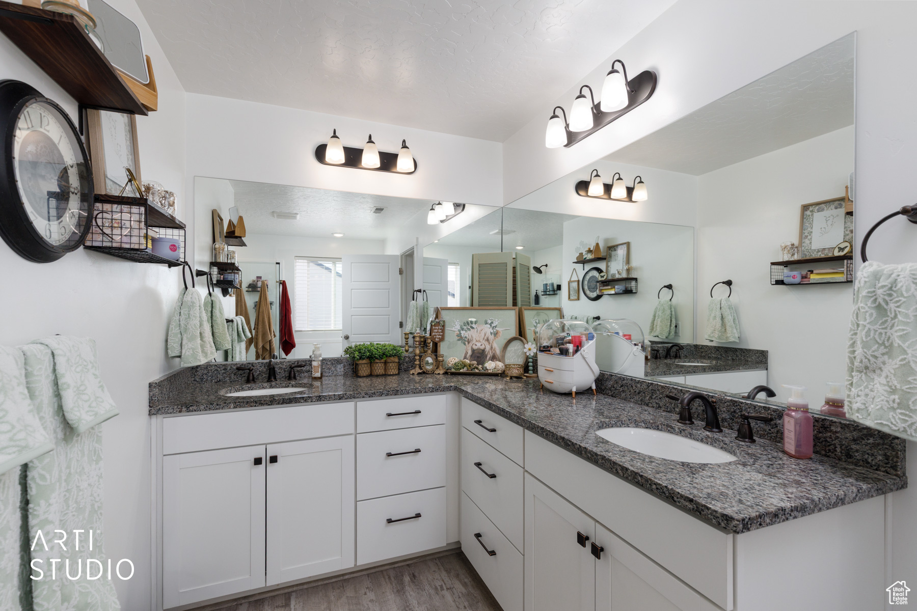 DAHLIA ESTATES - Residential