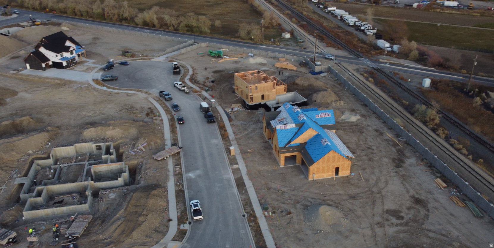 WHISPER HOLLOW ESTATES - Land