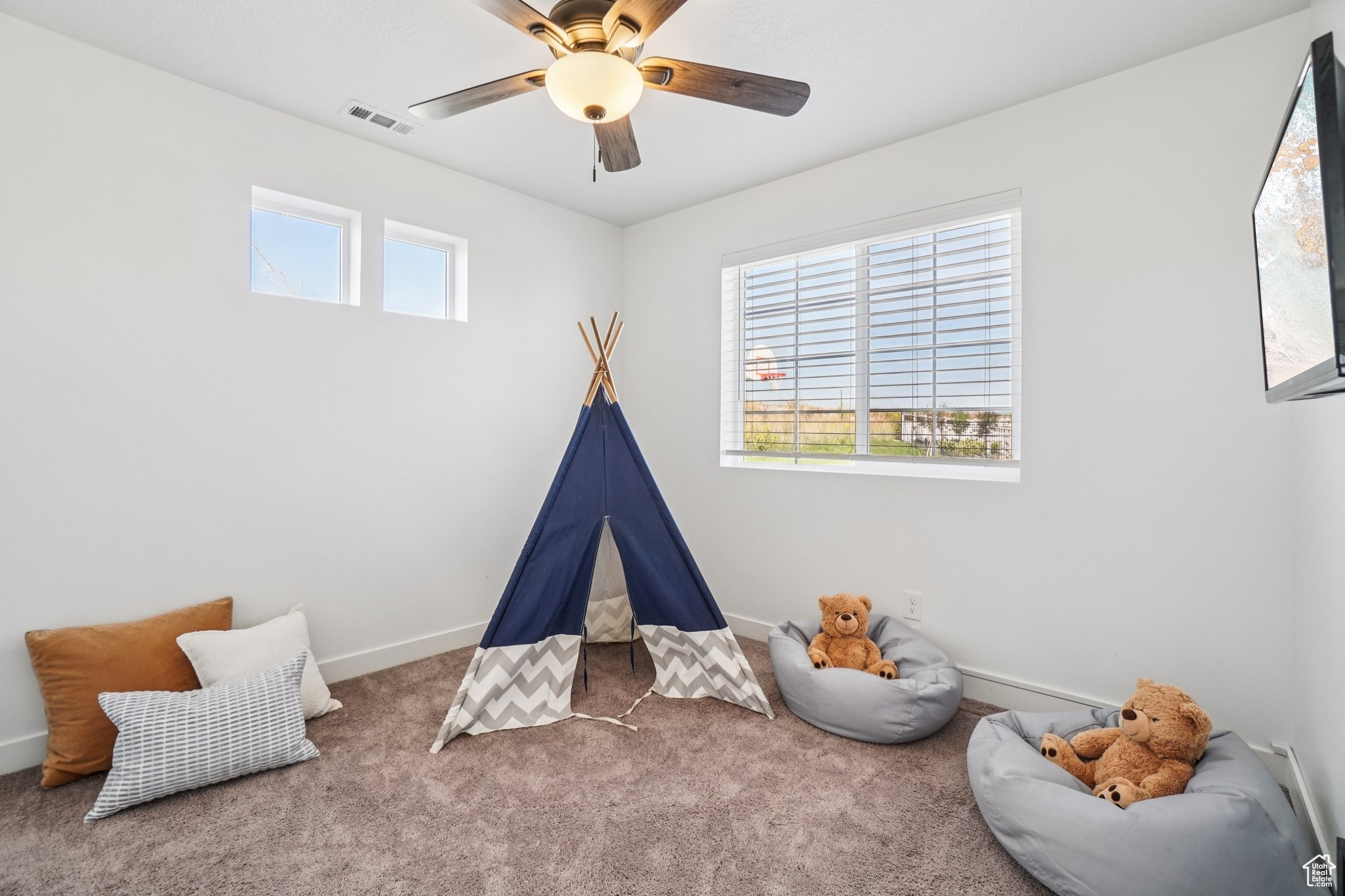 HOLBROOK FARMS - Residential