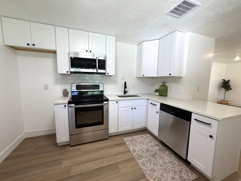 Tiny photo for 1362 N JEFFERSON AVE, Ogden, UT 84404 (MLS # 2170417)