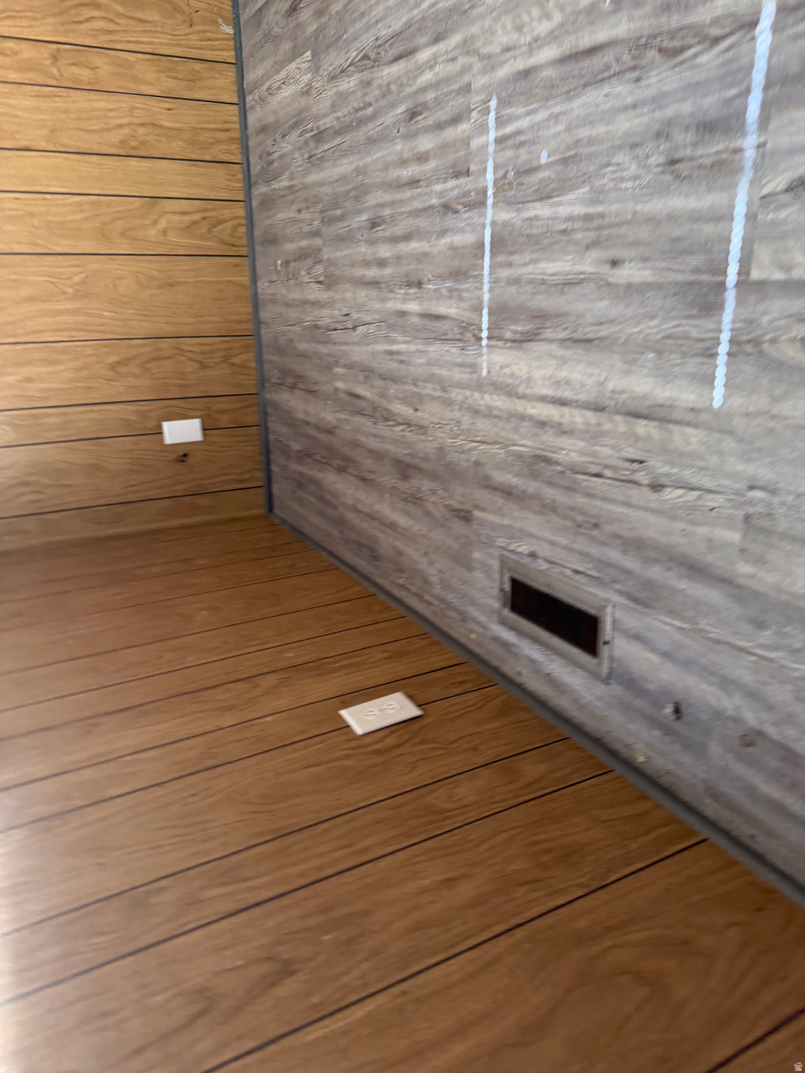 RIVERDALE MANUFACTURED - Residential