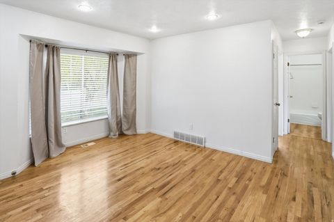 Tiny photo for 288 E 350 N, Alpine, UT 84004 (MLS # 2156671)