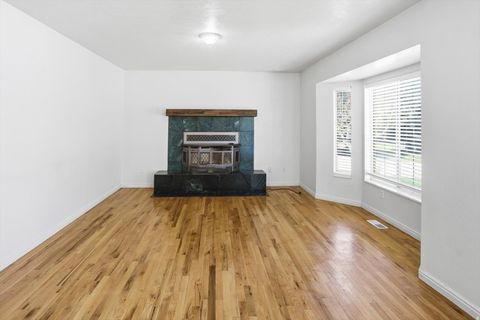 Tiny photo for 288 E 350 N, Alpine, UT 84004 (MLS # 2156671)