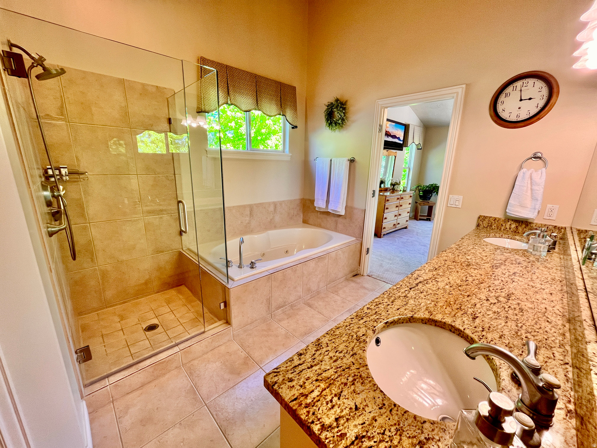 QUAIL HOLLOW - Residential