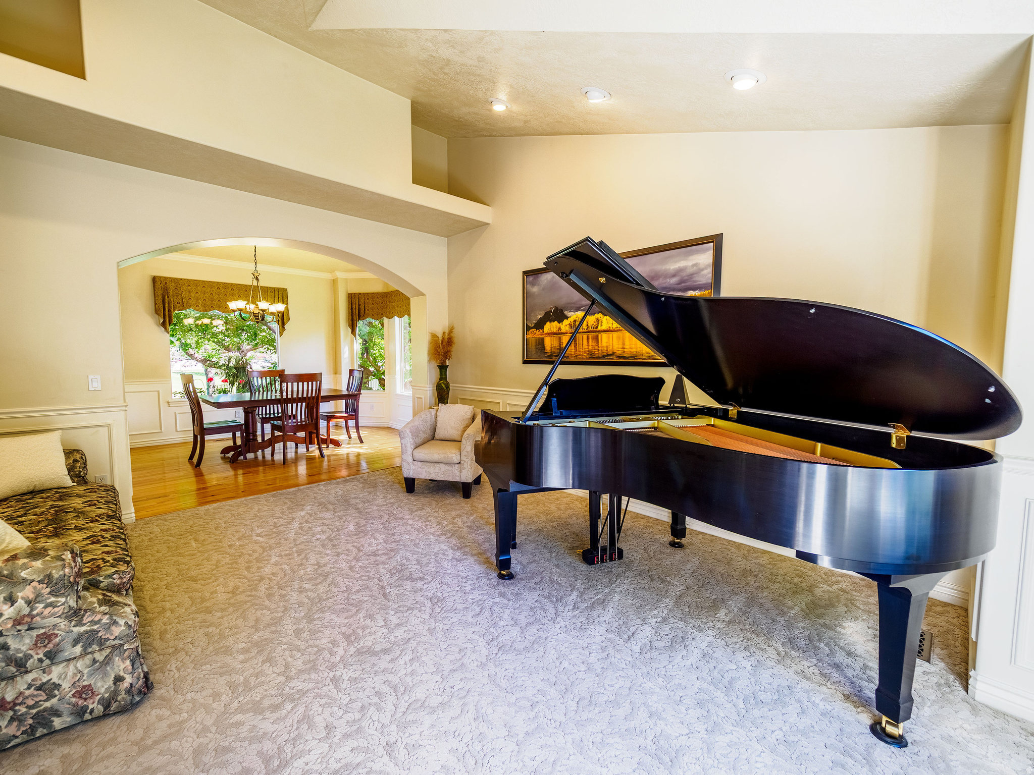 QUAIL HOLLOW - Residential