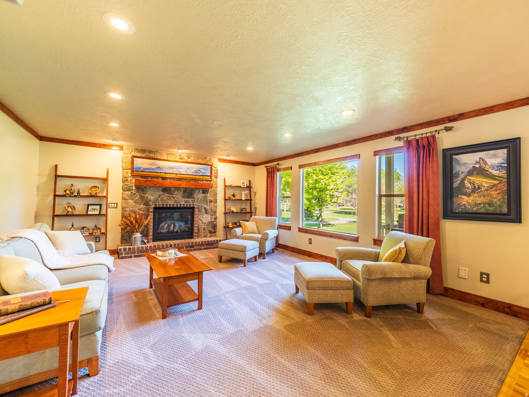 QUAIL HOLLOW - Residential