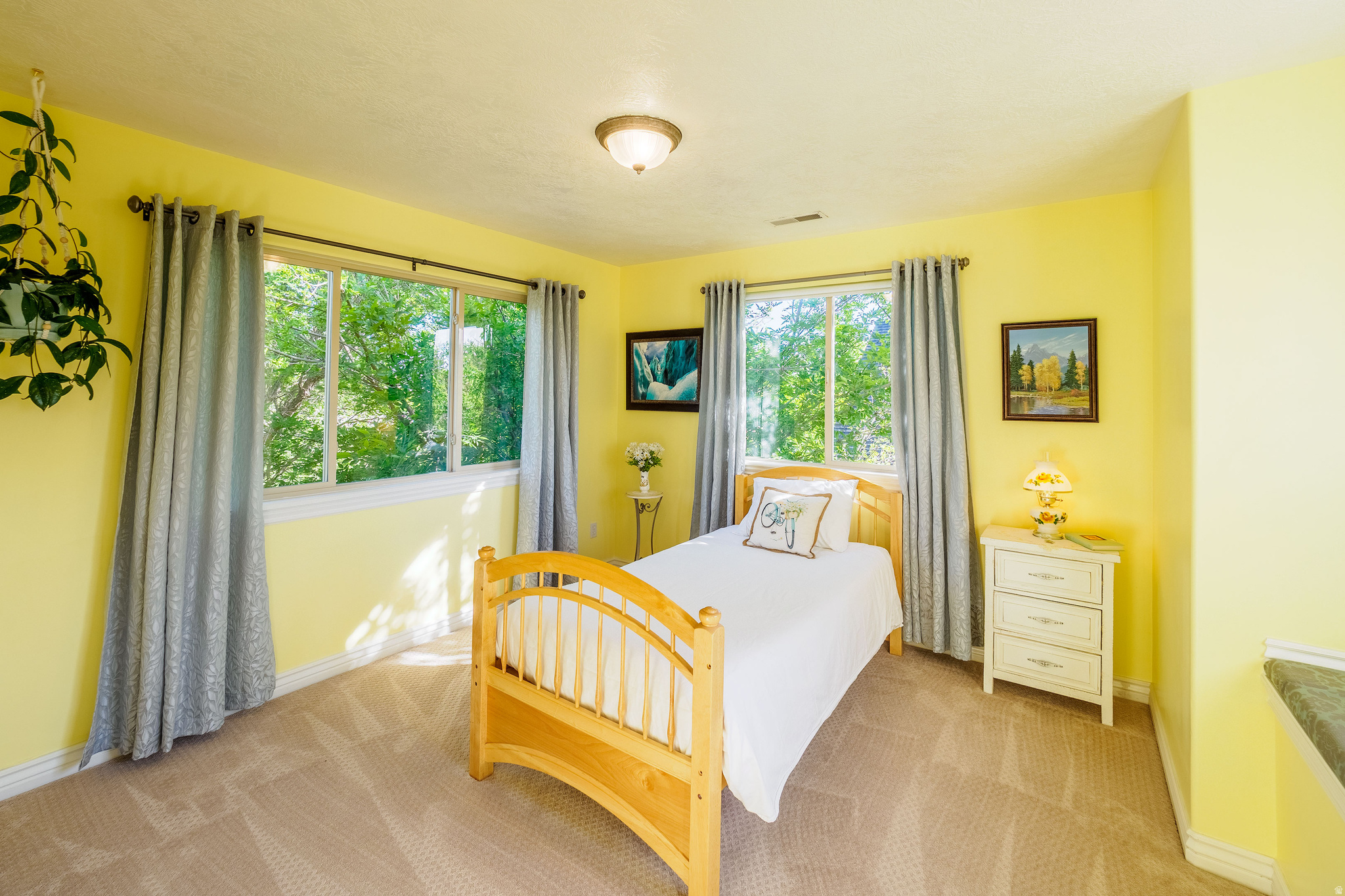 QUAIL HOLLOW - Residential