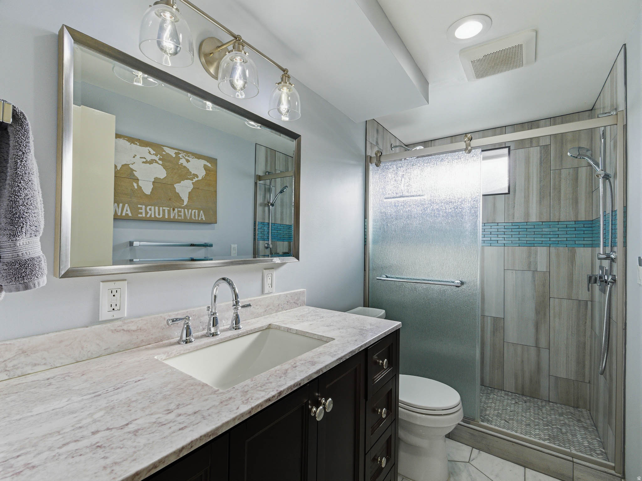 ROLLING KNOLLS - Residential