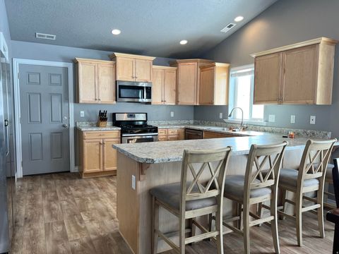 Tiny photo for 3009 W 250 S, Vernal, UT 84078 (MLS # 2132809)