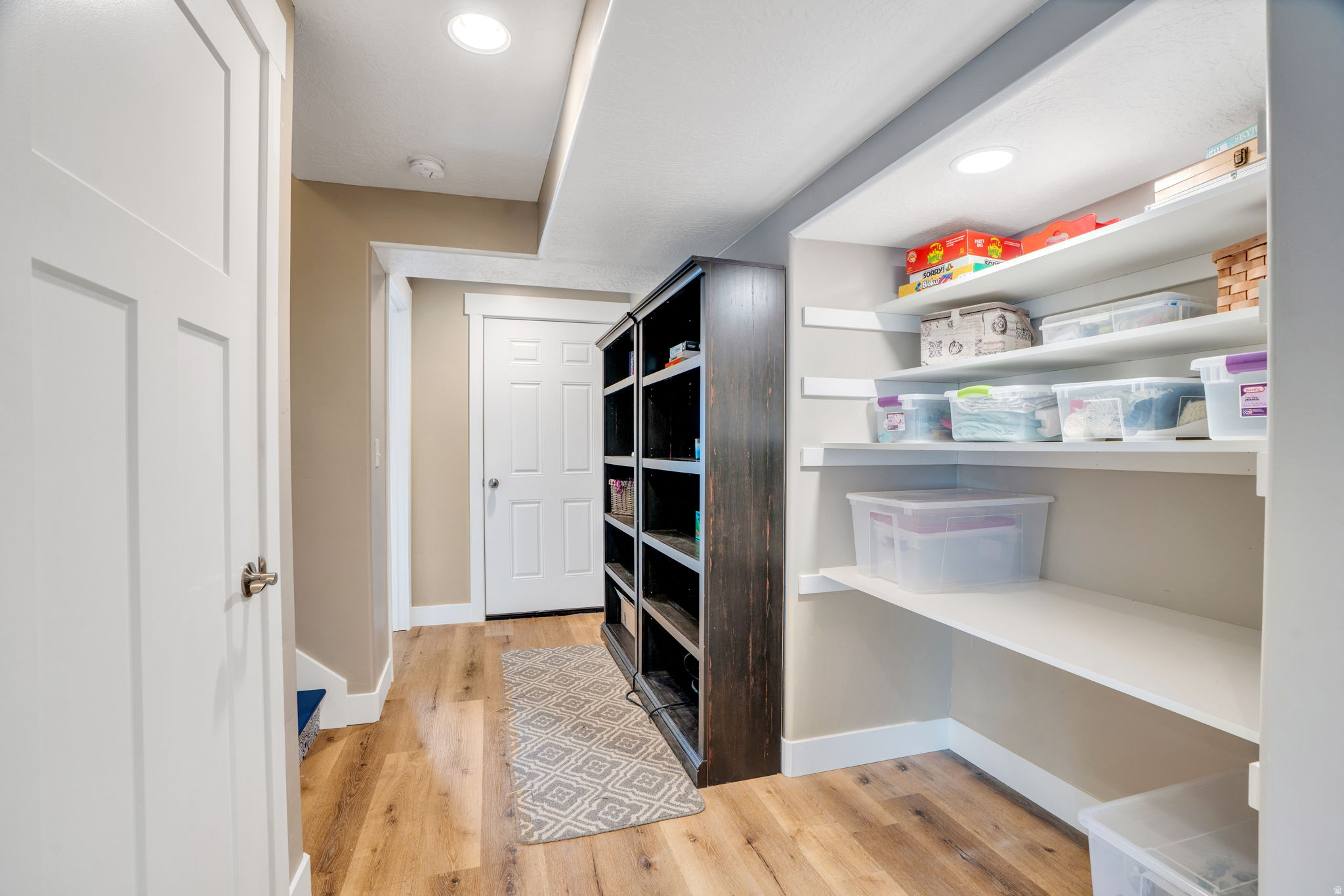 OAK HOLLOW - Residential