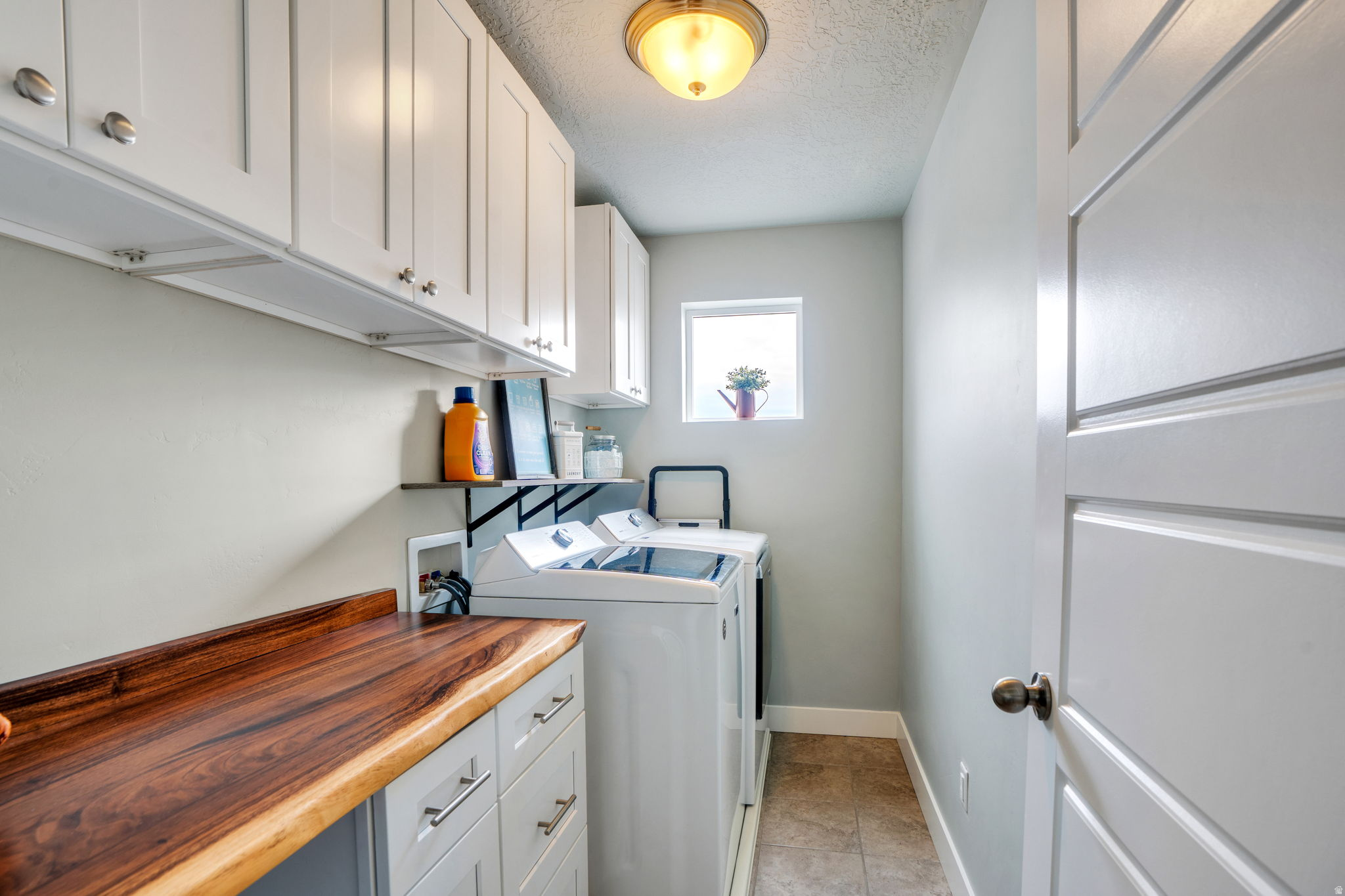 OAK HOLLOW - Residential