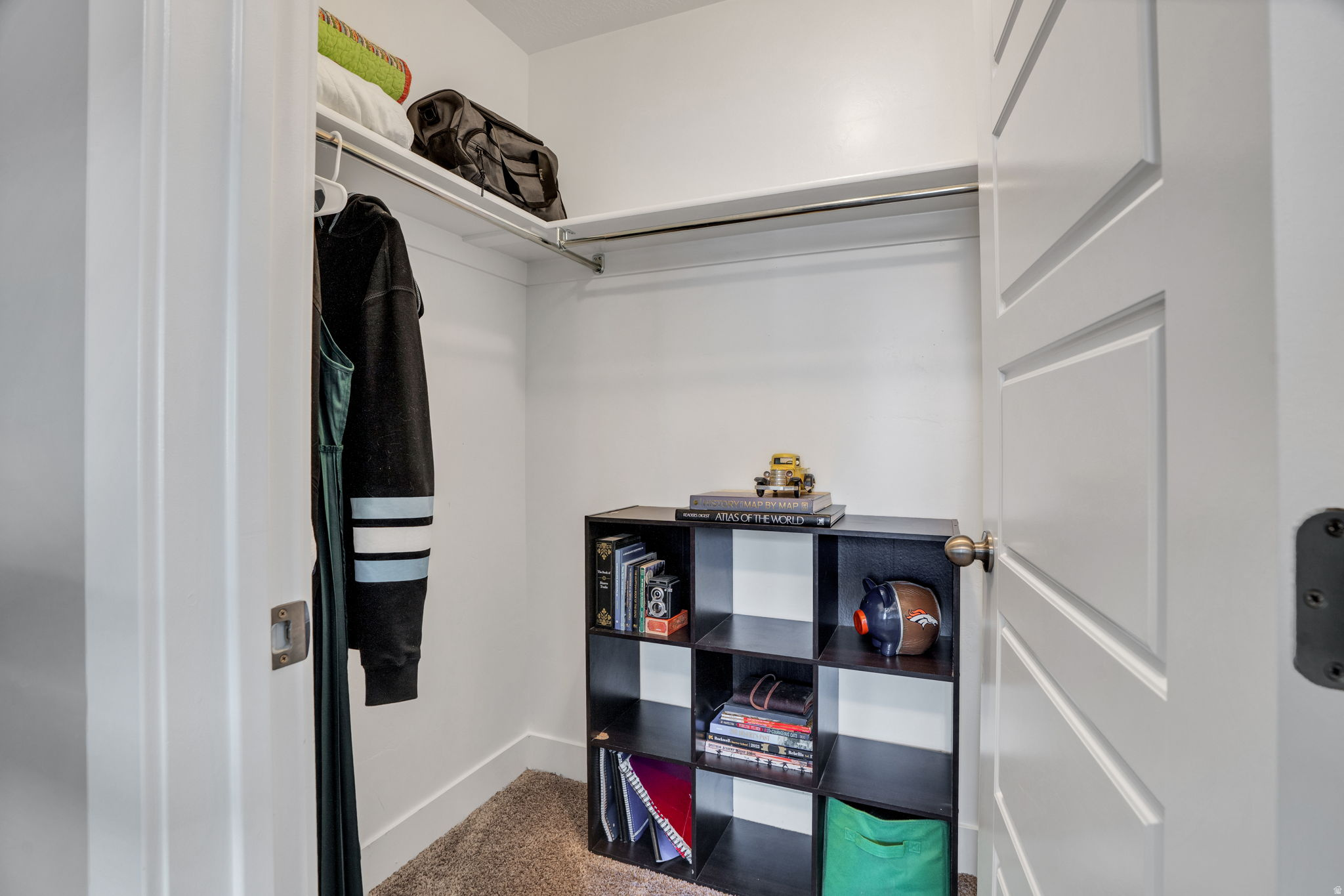 OAK HOLLOW - Residential