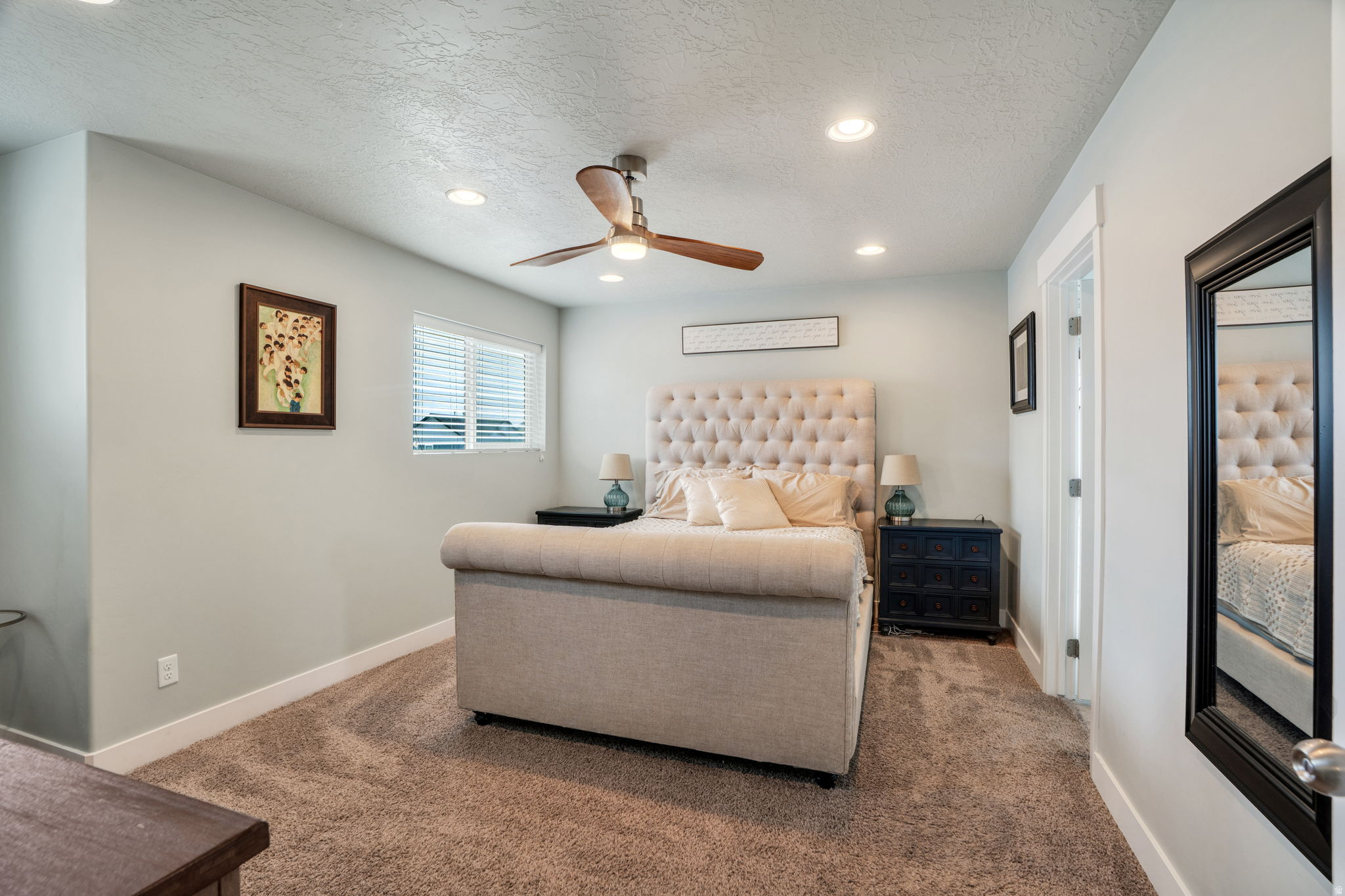 OAK HOLLOW - Residential