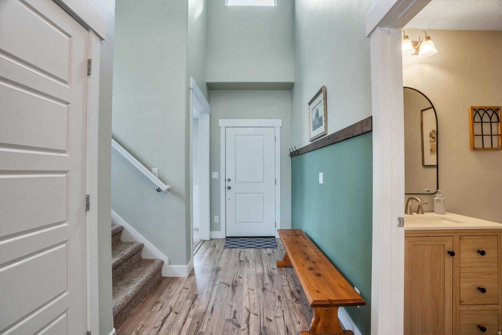 OAK HOLLOW - Residential