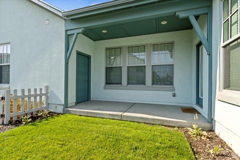 Tiny photo for 4667 W ISLA DAYBREAK RD, South Jordan, UT 84009 (MLS # 2141460)