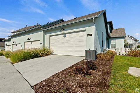 Tiny photo for 4667 W ISLA DAYBREAK RD, South Jordan, UT 84009 (MLS # 2141460)