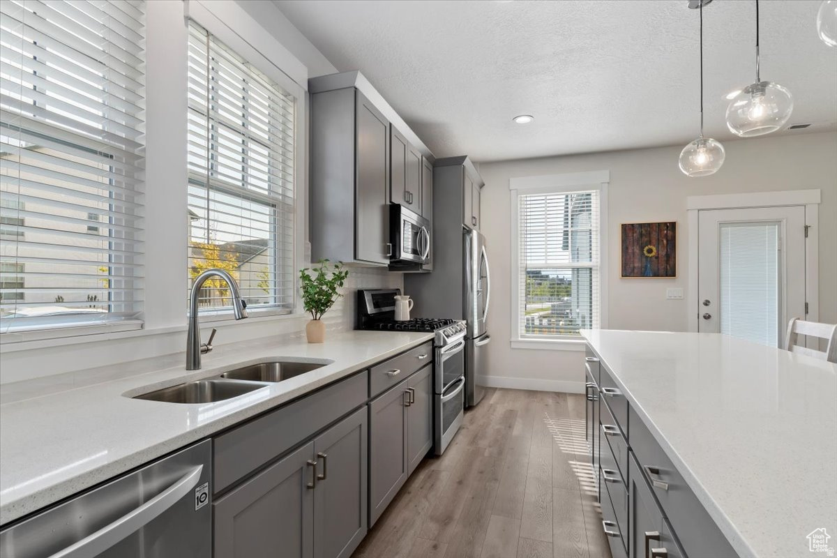 DAYBREAK LAKE ISLAND - Residential