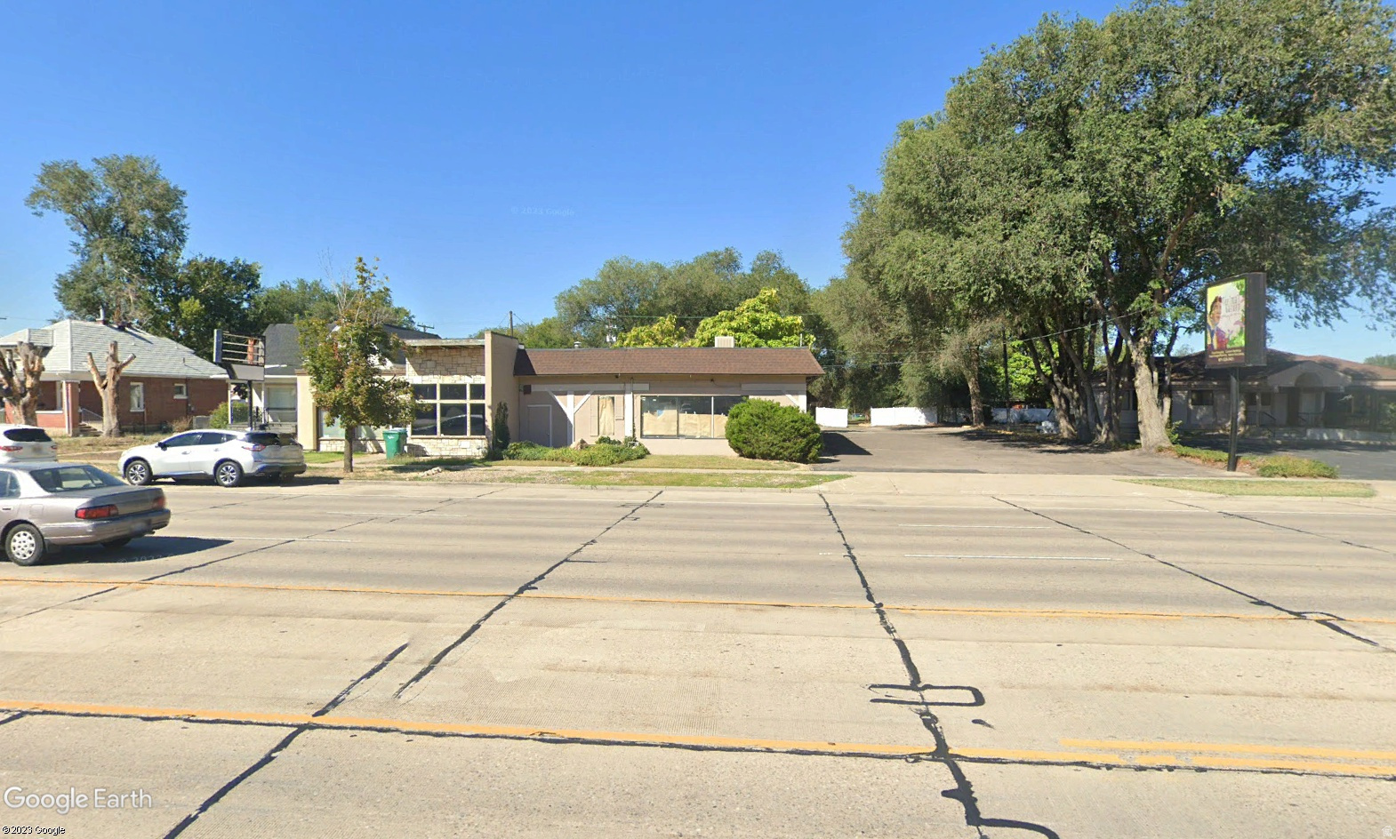 421 S WASHINGTON BLVD E