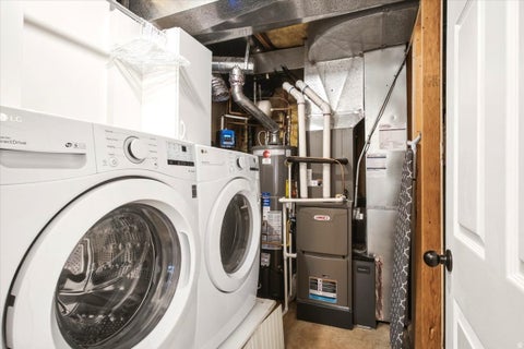 Tiny photo for 1432 W SILVERCREEK DR, Layton, UT 84040 (MLS # 2186454)