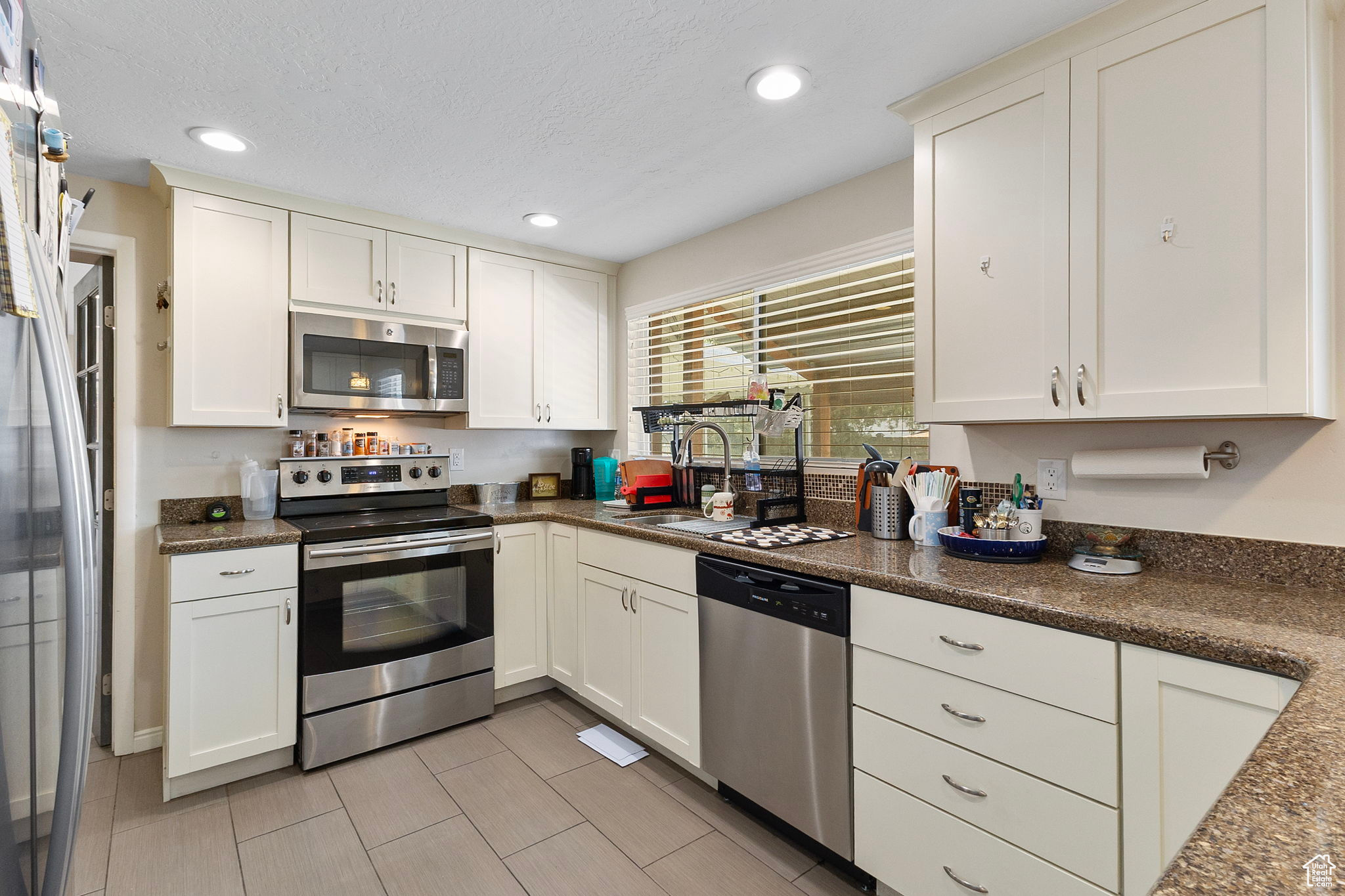 EASTVIEW - Residential