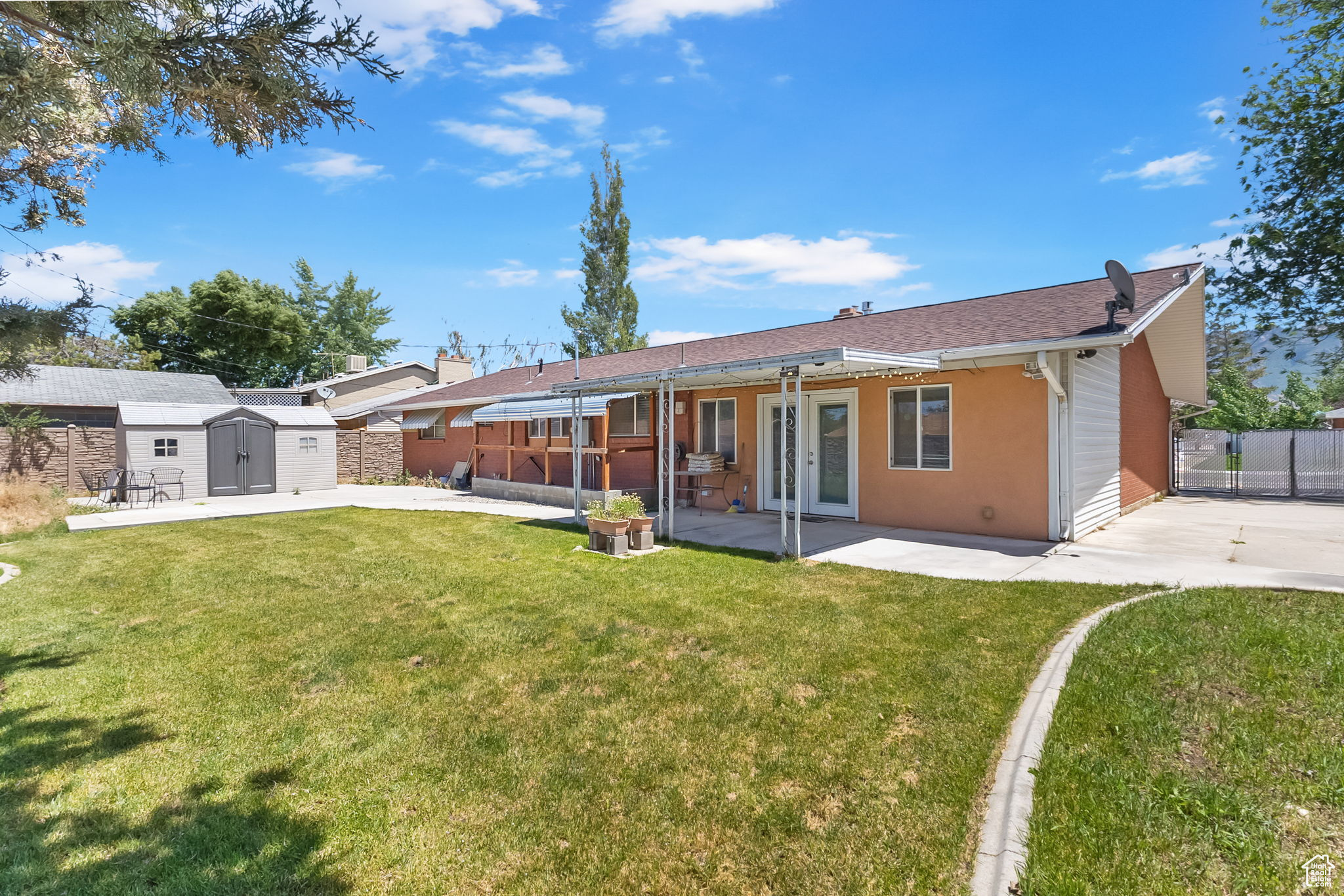 EASTVIEW - Residential