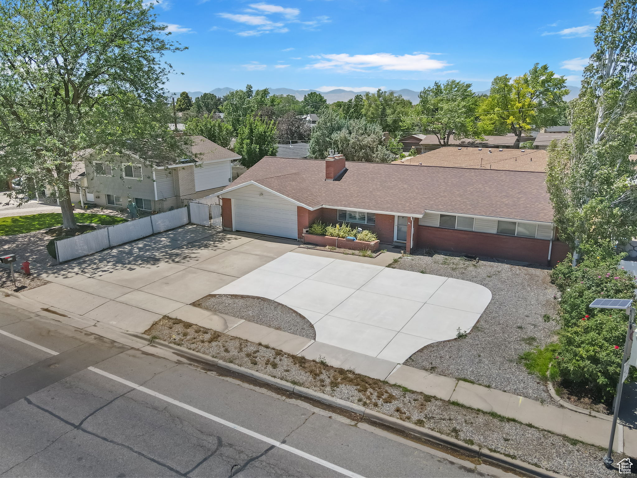 EASTVIEW - Residential